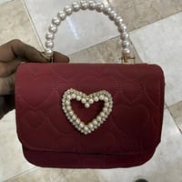 شنط للبيع • كمية كبيرة • سعر مناسب