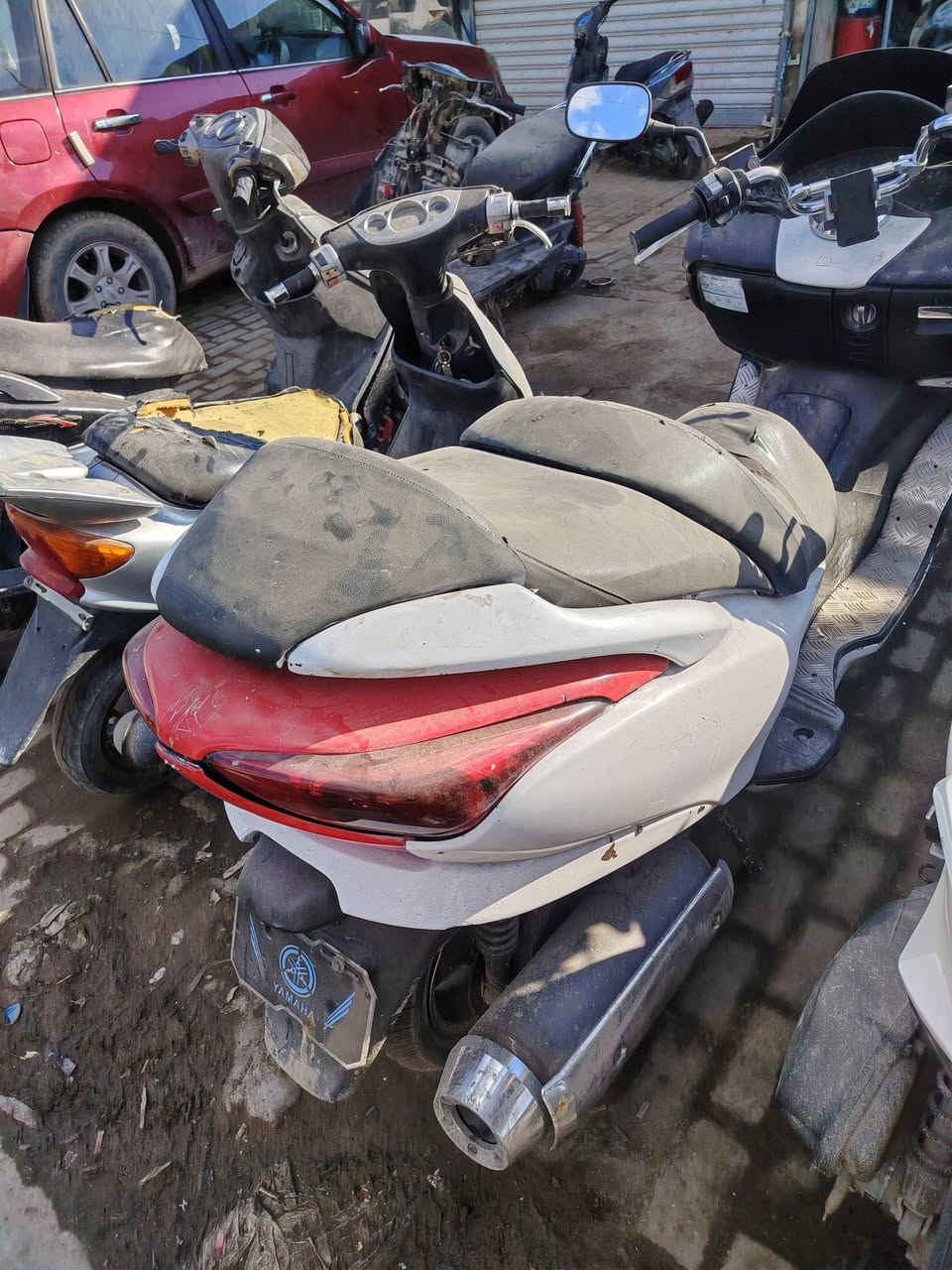 السلام عليكم شباب عندي دراجه صفر 8 مكفوله كفاله عامه بس بيها ملاحضات بل كفرات وكلشي بيها شغال دراجه عميه نقصها تاير ويل خلفي الي يريد يتواصل وياي ***********
