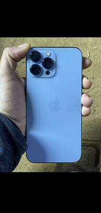 13برو ماكس ذكرى 128  بطاريه 85  تك سم  جهاز نورمان مامفتوح شرط سعر الج...