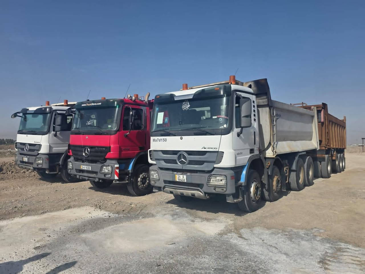 السلام عليكم
مقاطير العدد ٣ للبيع كل وحده وحده اثنين منهن م 2012
وحده 2008 كلمن وسعره سيارات معلايات  الاستفسار الاتصال على الرقم ***********
