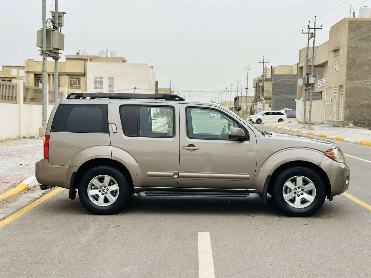 السلام عليكم للبيع بافندر مديل 2008 مكفوله كفاله عامه من كلشي حته الدعاميات مكفولات من الصبغ والطربه والتبديل شرط السونار + سونار بلمنشور موصفات فول واحد عله واحد داخل ارماده تحكم استيرن شاشه كامره دواره دواسه بانزين وبريك كهربائي فتحه سقف ثلث قطع تبريد تبريد شغال تدفئه شغاله تخم تاير جديده وبعد بيها هواي موصفات رقم بغداد سنويه الغايه 2027 ولانتهاء مشروع وطني مداور وين ما يعجبك السعر 105 وقابل التفاوض مكاني كربلاء المقدسه


**إذا كنت صاحب هذا الإعلان وتريد حذفه لأي سبب، رجاءا أرسل رسالة إلى الدعم الفني**