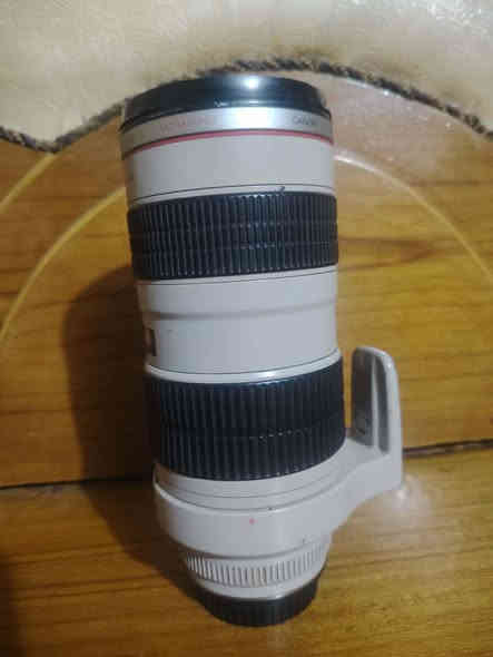 🚨 للبيع: Canon 70-200mm f/2.8L USM الأسطورية 🚨
عدسة المحترفين الأيقونية - اللون الأبيض - إصدار L الفاخر
المنتج: Canon EF 70-200mm f/2.8L USM (عدسة الزوم المقربة).
المواصفات: فتحة ثابتة f/2.8، حدة فائقة، محرك تركيز (USM) سريع جدًا، مثالية للبورتريه والرياضة.
الحالة: نظيفة جداً (كما في الصورة)، مع الحقيبة الأصلية.
السعر المطلوب: 750,000 دينار عراقي (قابل للتفاوض البسيط).
الموقع: [كربلاء المقدسة]
للتواصل والاستفسار (واتساب أو اتصال): [***********
