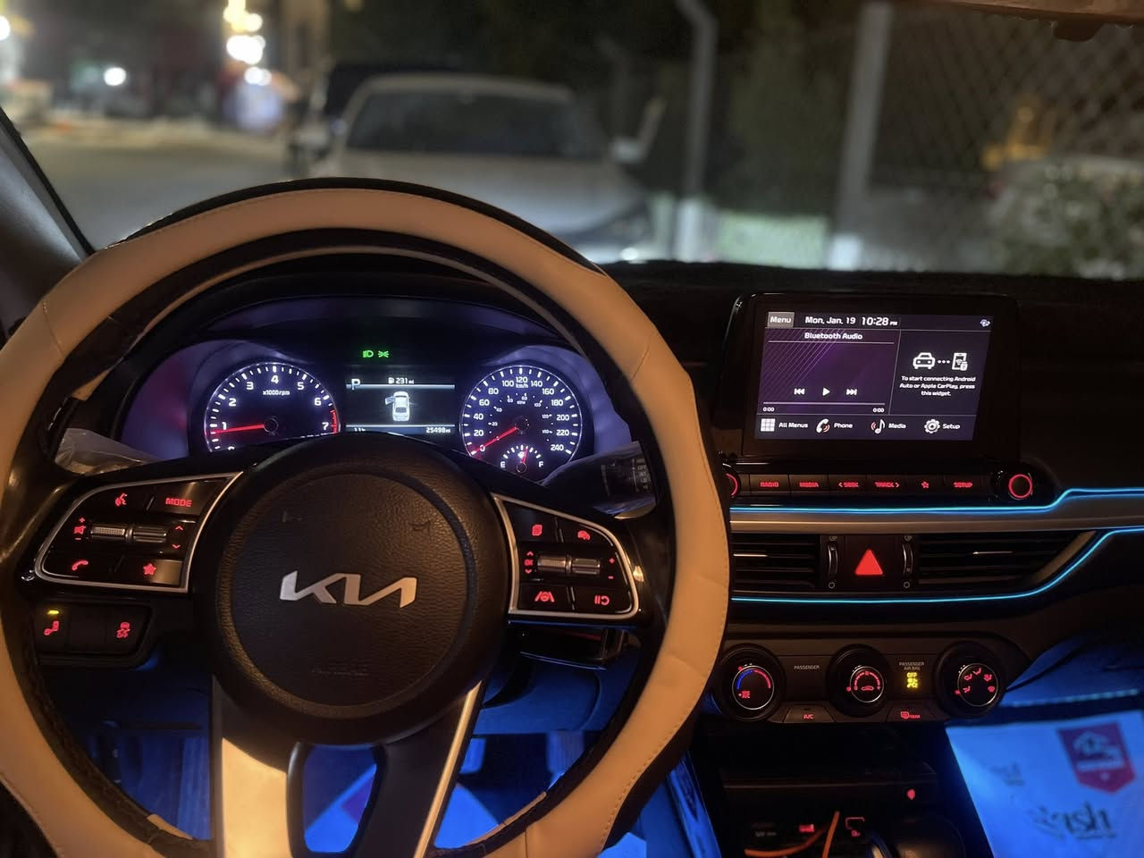 فورتي  بغداد موديل 22 مكينه ٢٠٠٠ كير بلاد سيفتي شاشه ورادار توقف ذاتي قياده فول مواصفات ماعده لفتحه ولبصمه حادث لسياره قبق جنطه فقط لسياره مماشيه هواي لسياره السعر 158وبيه مجال العنون بغداد البياع 
الرقم ***********
