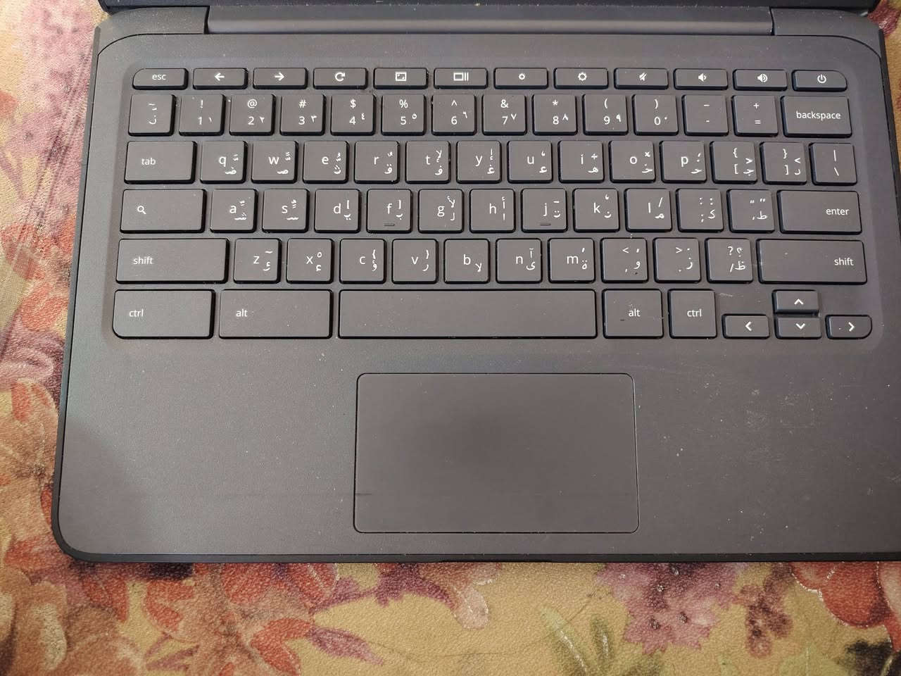 السلام عليكم اخواني لابتوب نضام اندر ويد للبيع السعر ١٢٥ جهاز نضيف استخدام شخصي مثل ماهوه بل صور
***********
