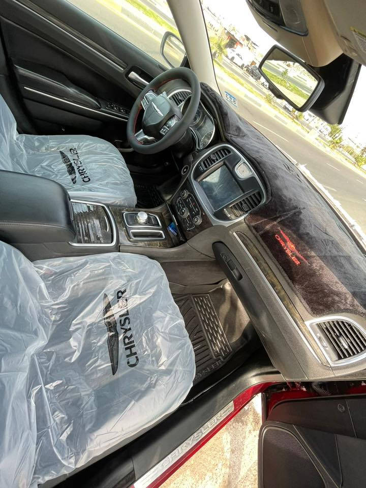 سلام عليكم اوباما حاويه موديل2017كفاله من الكص  حادثهه جاملغ وبنيد فووول موصفات مكانهه بلبصره هاتف***********
