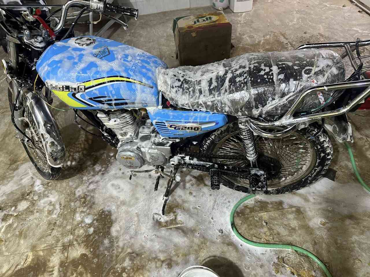 تايكر موديل21مابيها اي نقص مكاني بعقوبه كاطون الرحمه الدراجه اوراقها ضايعه يمي اكفلك من السرقه 100/100رايدها350 رقمي ***********
