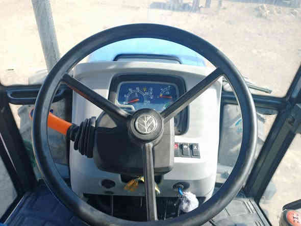 سلام عليكم للبيع مكينه نيو هولند حجم 110موديل 2014مكفول وضع شركه للستفسار تصل على  الرقم ***********
