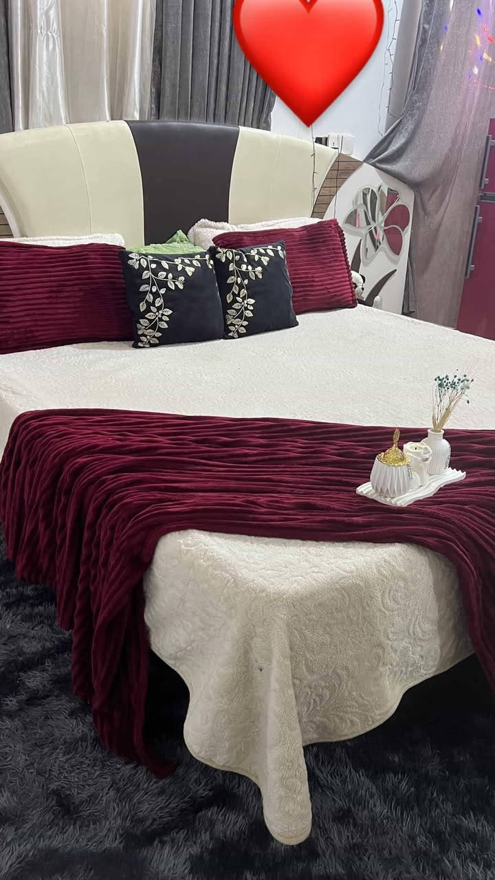 السلام عليكم مكلف بلنشر غرفة تركية نضيف للبيع ب٣٥٠ (‭٠٧٧٣ ٣٧٤ ٣٧٣١‬) رقم صاحبت الغرفه
