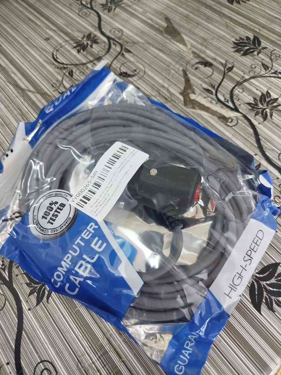 شباب السلام عليكم يا ولد عندي من هاي الكيبل سعر القطعه 2000 دينار***********
