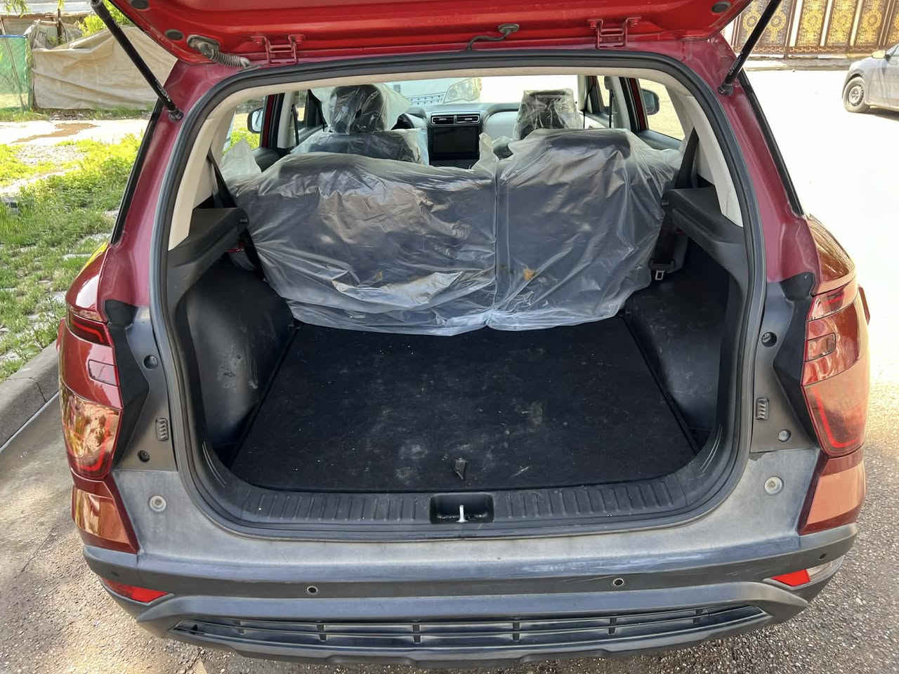 سلام عليكم 🫡. هونداي كريتا   موديل 2022كفاله عامه سياره   بصمه نص فول داخل لونين رقم بغداد  جديد كير مكينه تبريد صدر داخل خارج كله جديد  سعر 175بيه مجال عنوان بغداد حي العامل ***********
