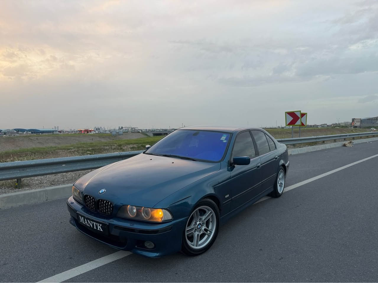 سەرەتا بە ناوی خوای گەورە 
Bmw e39 525 2002 M
مەنەفێست ئەسڵی ٢٠١٩ داخیل بوە هەزەی نوێیە و غرامە بەشەرت نیە 
بی ئێم سەقەر مۆدێل ٢٠٠٢ 
بیلاد ئێم ٥٢٥ دەبڵ دیجیتەڵ 
گێر تۆماتیک و سپۆرت و حادی 
گێر و مەکینە بەشەرت 
تەبرید ساردو گەرم بە شەرت 
کوشین هیتەر و شامۆ و سیاحی 
سوکان ڤۆلیۆم تەحدیل سورعە 
داخییلی کامل ڕەش سەقف 
حیزام سبوخ لۆ جوانی سەقفی بە شەرت
بێ لێدران و دەحم پشت و پێش کەپس 
سەیارەکی توندو تۆڵە بێ مەسروف  
٧٢ وەرەقە مەجالێکی زۆر کەم أربيل, العراق


**إذا كنت صاحب هذا الإعلان وتريد حذفه لأي سبب، رجاءا أرسل رسالة إلى الدعم الفني**