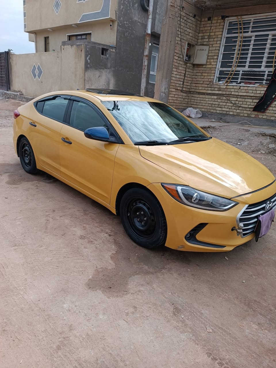 سلام عليكم النترا وارد امريكي فول مواصفات رقم بغداد بسمي محرك 2000دوش حادث بنيد مبدل بدون دواخل سعر ١٢٥ رقم الهاتف ***********
