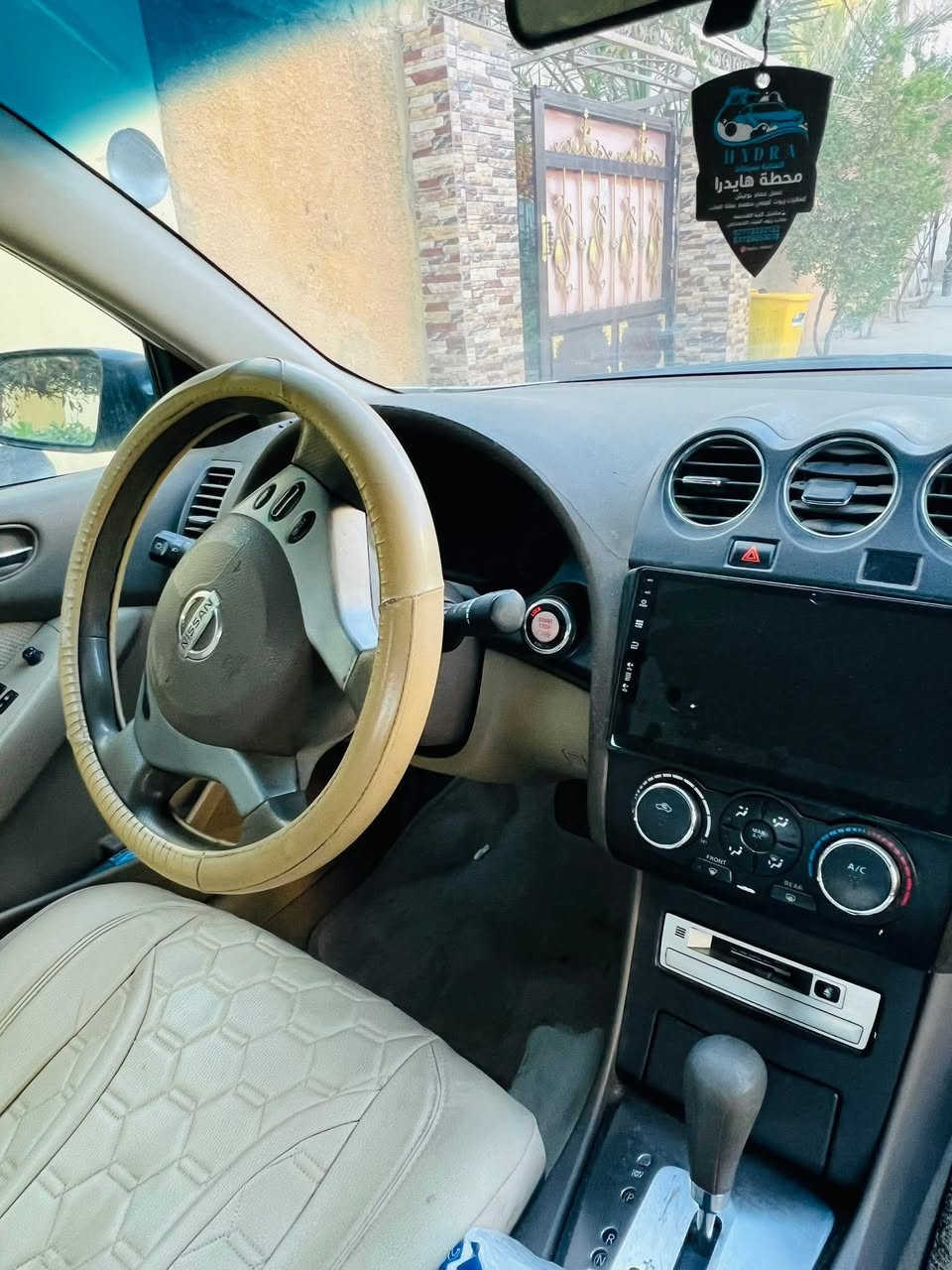 السلام عليكم نيسان التيما للبيع موديل 2008 خليجي ابيض بدون حادث ولاصبغ فقط بارد جدا بسيط كير ومكينه خير من الله السعر 102 وبيها مجال للشراي مكاني ديالى بعقوبه 
***********
