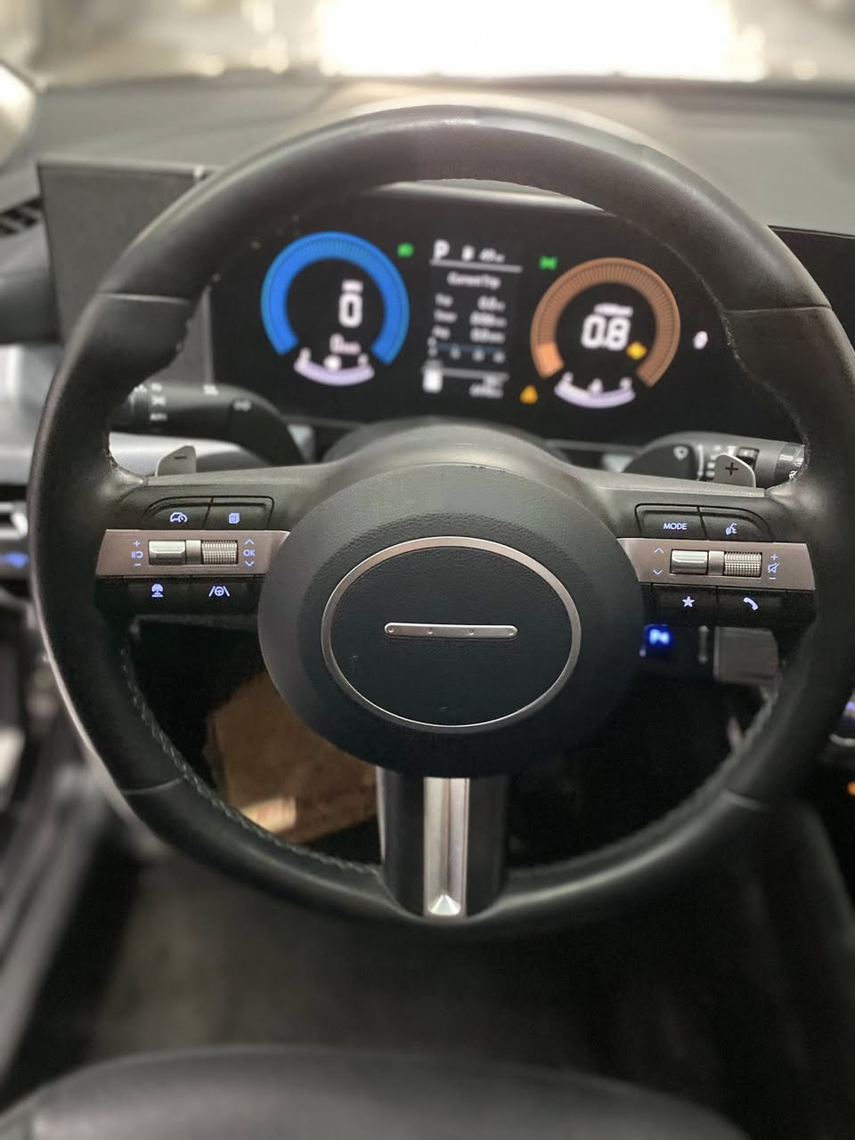 سوناتا 2025  شكل جديد
‏2.5L حجم محرك
فول مواصفات
بانوراما
بصمه 
گير 8 نمر
بصمة تشغيل وابواب
المقاعد: كهربائي  + تدفئة + تبريد 
٥ وضعيات قيادة
جنطه ذكيه 
لايت لد 
بك لايت لد 
ترحيب
دشبول الاكتروني 
شاشه كبيره 
كير تعليك 
شحن لاسلكي
اوتو ستوب
اوتو هولد
رادار
نقطة عمياء
رادار خطوط شوارع
فوول تحكم ستيرن
سيارة رقم كاتى تترقم اربيل دهوك  
الحادث- صندوق صبغ 
السعر 189 $ ورقه نهايته 
سياره  ماشيه 6 ألف 
العنوان اربيل- 
 للاستفسار 📞
☎️***********☎️
