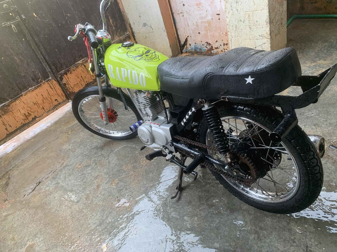 السلام عليكم شباب رابيدو لبيع مديل 25 دراجه خير من الله دسك عمبار دراجه خير من الله شلعه معدل فصله خير من الله اي نقص مابيهه السعر 650وبيهه مجال حك الجيه الشراي ينتصل وبي خير ويدلل ***********
