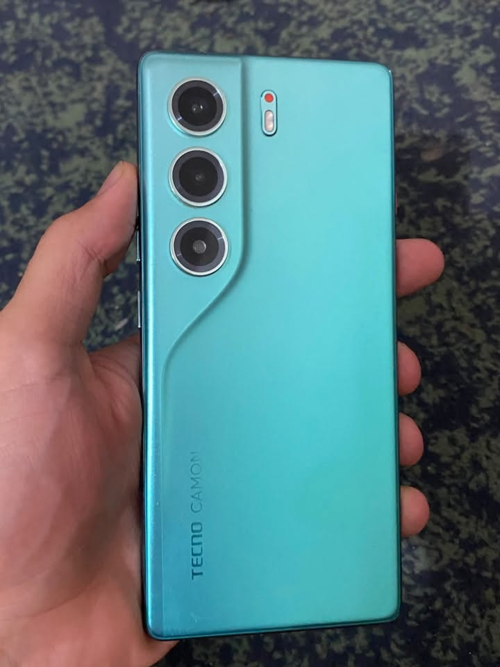جهاز TECNO CAMON 40
للبيع الجهاز نضيف كلش شخط مابي واستعمال قليل جهاز مرتب كلش بس متوازي علي اريد ابيعه 

السعر 250 بي مجال حك الجيه 
مكاني نجف ابوصخير

للتواصل واتساب : ***********
