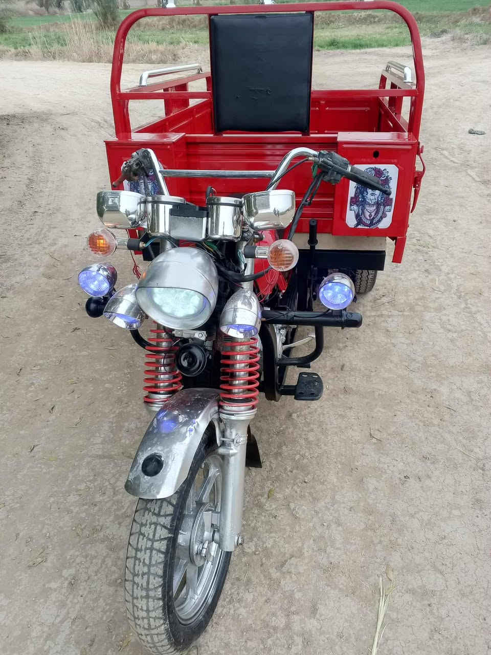 سلام عليكم ستوتة للبيع موديل 16 أوراق اصولي مكفولة كفالة محرك ما مفتوح مكينة 26 مكفولة من الفتح مكان بابل شوملي السعر 1250 مليون وربع الرقم ***********////***********
