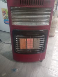 صوبة غاز وكهرباء • كونتر ٢م • مجمد ١٤قدم