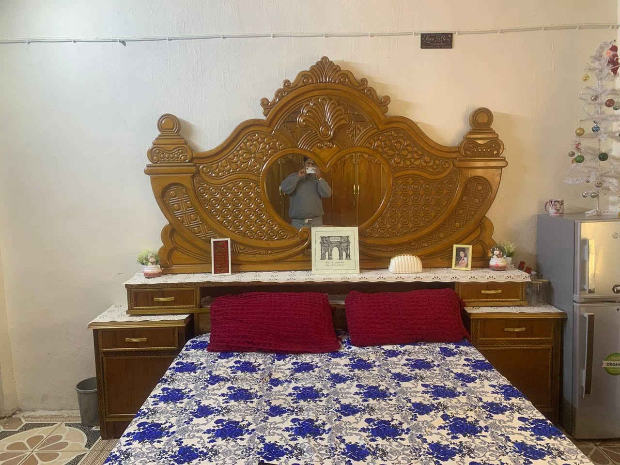 غرفه صاج عراقي لبيع لعنوان بغداد لسعر  َمليون وبيه مجال رقم لهاتف ***********
