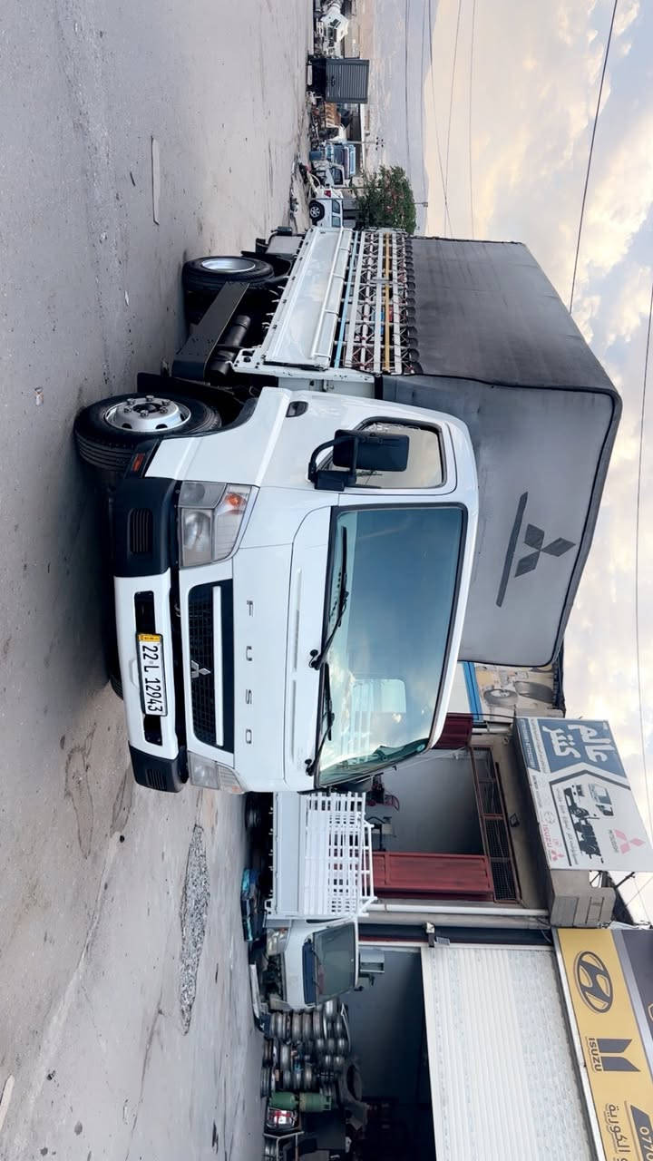 كنتر ٢٠١٧ للبيع  سياره جديد  نضيف 
طايرات ١٧.٥  جديد 
محرك گير اكسل مكفول 
سياره ماشى ٢٥٠ الف 
محجر ورده جلال حداد 
سياره بدون صبوخ 
تبريد شغال بيلادى 
رقم اربيل سنويه لل ٢٠٣٠ جديد 
 

مكان داخل سليمانييه  

سعر ٢٢٠ ورقه بى مجال 

📲***********
