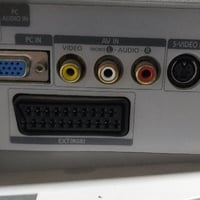 تلفزيون • LCD • ٢٢ بوصة