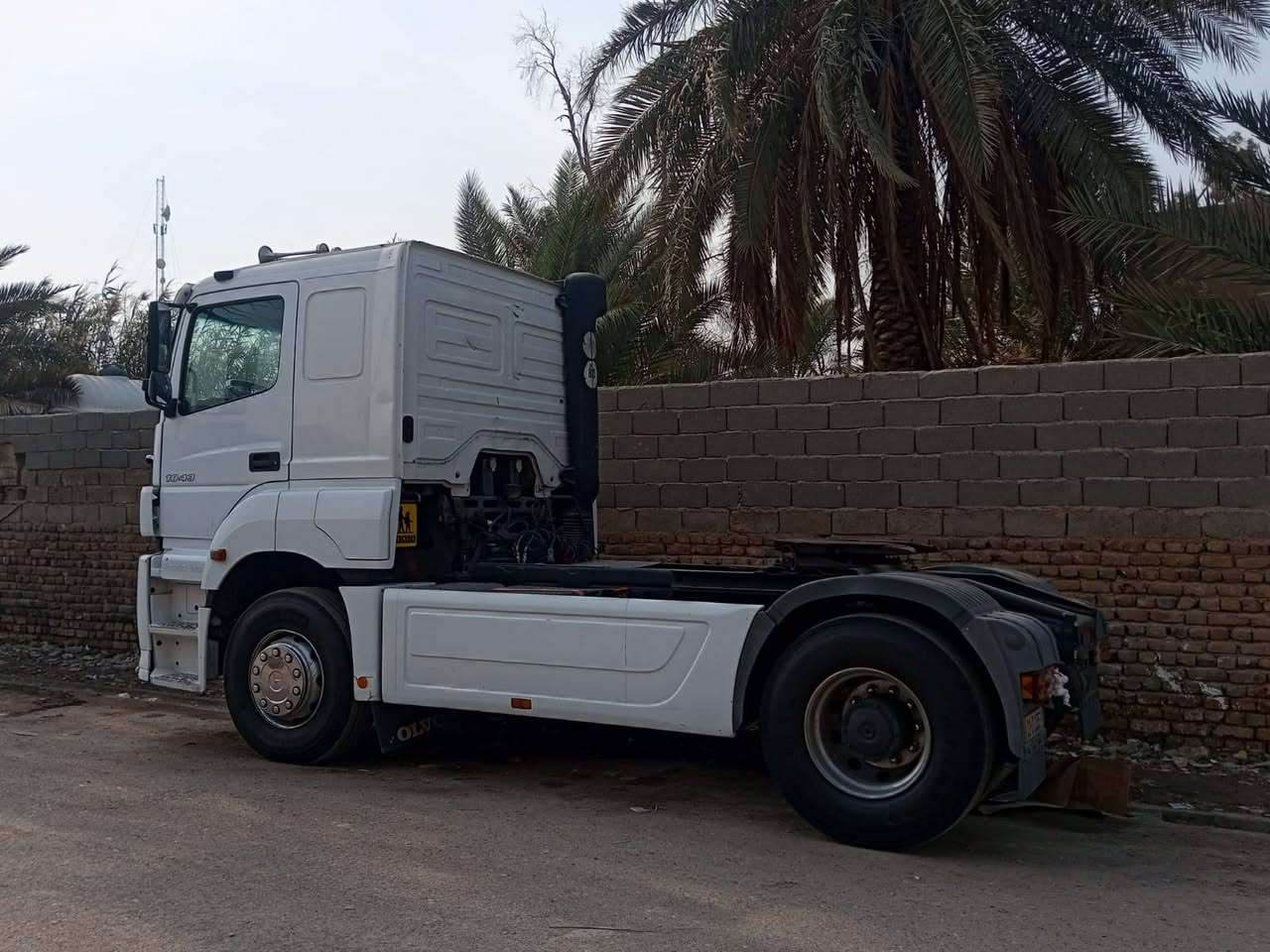 السلام عليكم اكسور للبيع موديل 2004 اكس البرينا جير عادي سنويه لل 30 بس راس السعر 160 العنوان بغداد رقم راعي السياره***********
