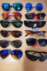 ساعة سير جلد • نضارة شمسية • توصيل مجاني سامراء