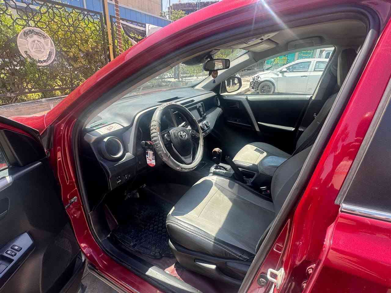 للبيع راف فور Rav4 2018 ✅
ماشية 152 الف كيلو متر
سعرها 160$ ورقة و بيها مجال 
مكان كربلاء تلفون ***********
