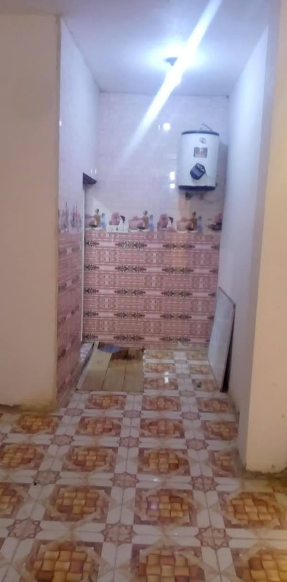 بيت للبيع طابقين مساحته 110ركن بالفتاحيه التفاصيل إتصال على الرقم ***********
