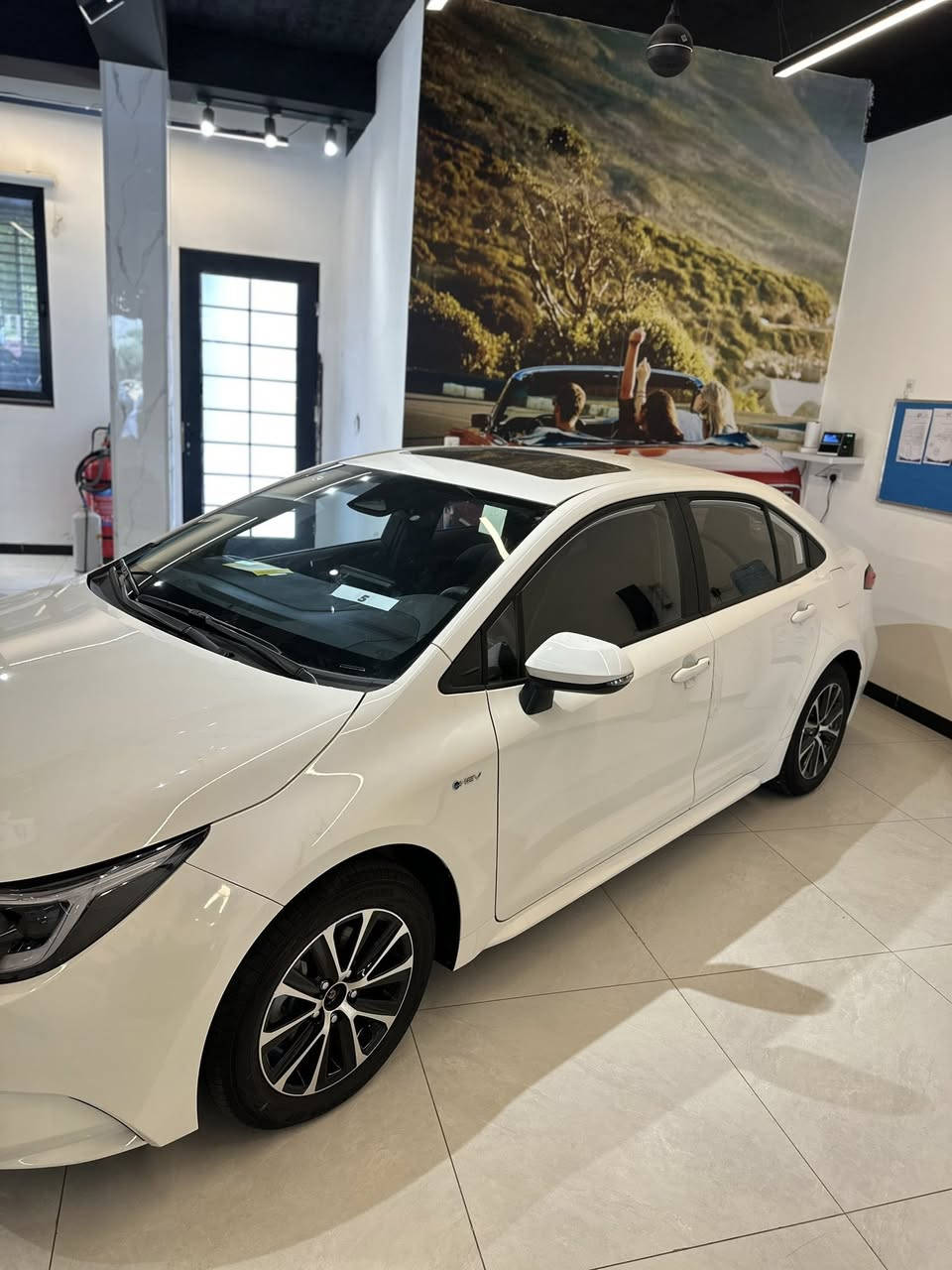 كورلا ليفين شكل الامريكي 2025 زيرو للبيع ✅
مواصفات معروفه :

فتحة ♟️

بصمة 🫆

ويل كب 🚗

تحديد مسار 🛤️

مثبت سرعة ☑️

شاشة جبيرة 🖥️

كامرة خلفية📷

اوتو هولد بصمة ✔️

سايد بريك بصمة☑️

تحكم ستيرن✔️

السعر :٢٤مليون و٨٠٠ الف سعر جوه السوك ومناسب جداً✅‼️

مكان السيارة المنصور شارع كاتب عدل 🏠

للتواصل : ***********
