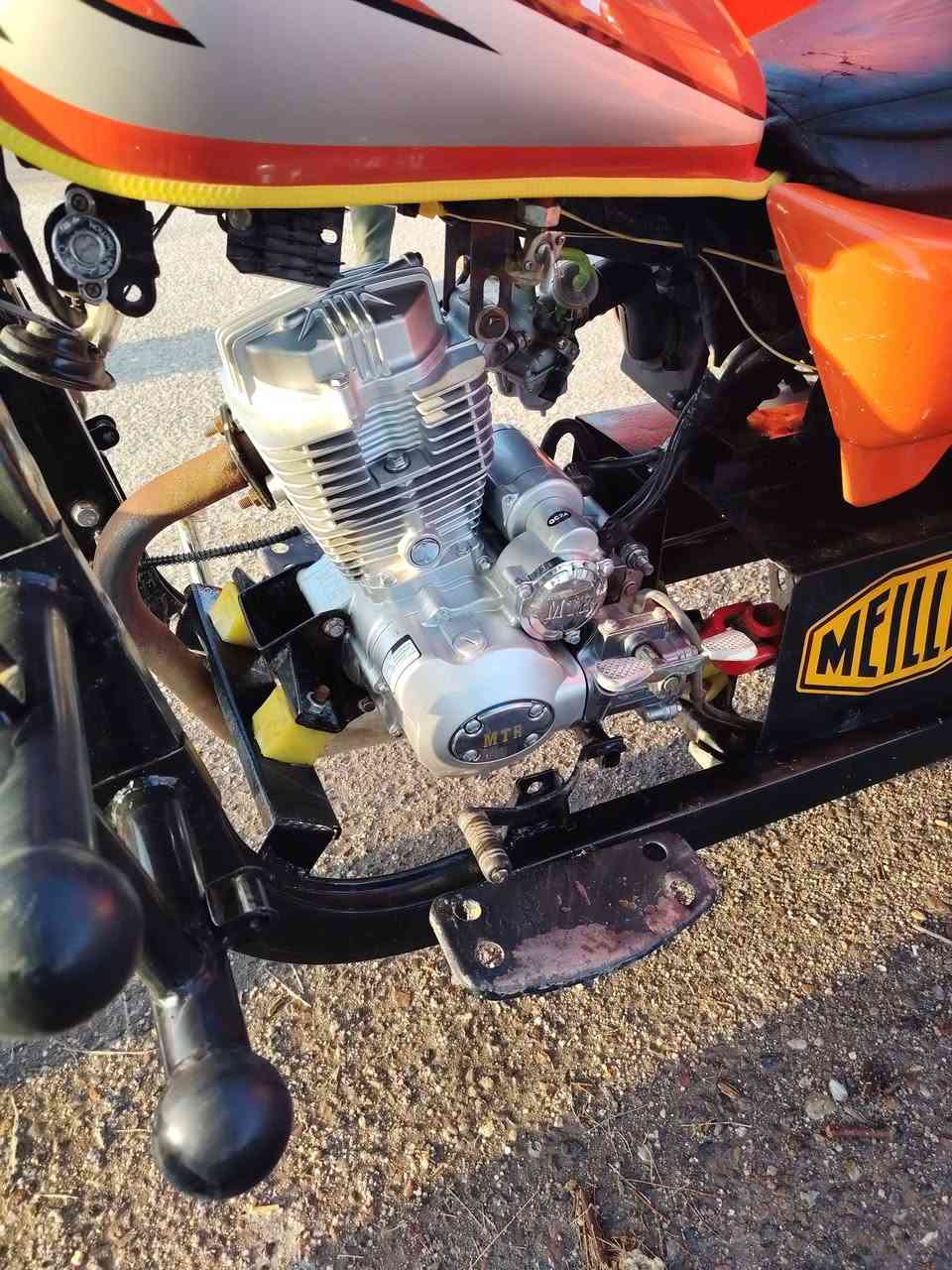 سلام عليكم ستوته ام تي ار   2017
مكينه جديده اكسن جديد كارتون الف ماتخلي عليها 
أوراق 
السعر مليونين وبيه مجال بسيط.
العنوان الشعيبه دور المصفئ
تواصل ***********
