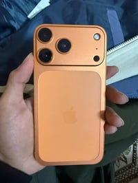 آيفون اكس ار • ذاكرة ٦٤ • بطارية ١٠٠