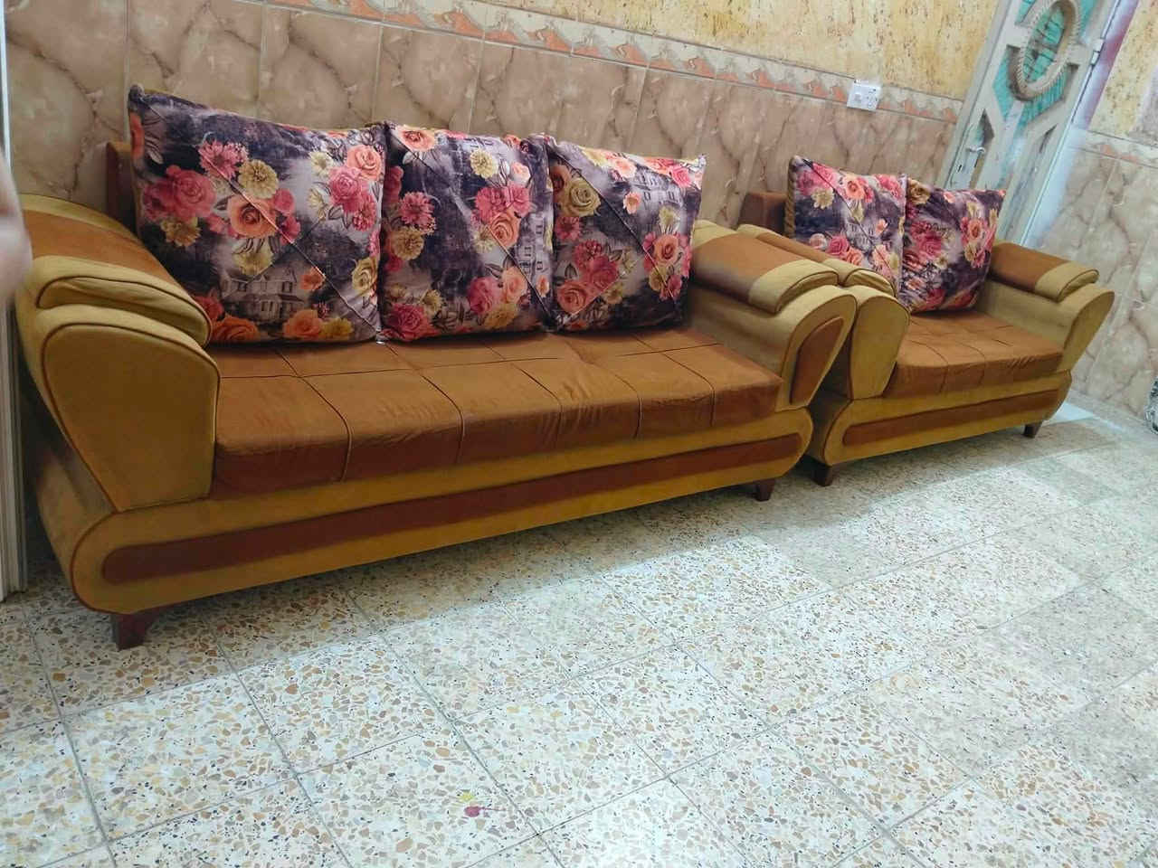 تخم البيع سعر٣٥٠ وبي مجال نطيف تزكام عنوان سيد جميل شارع 20 يم سواق ناي@


**إذا كنت صاحب هذا الإعلان وتريد حذفه لأي سبب، رجاءا أرسل رسالة إلى الدعم الفني**