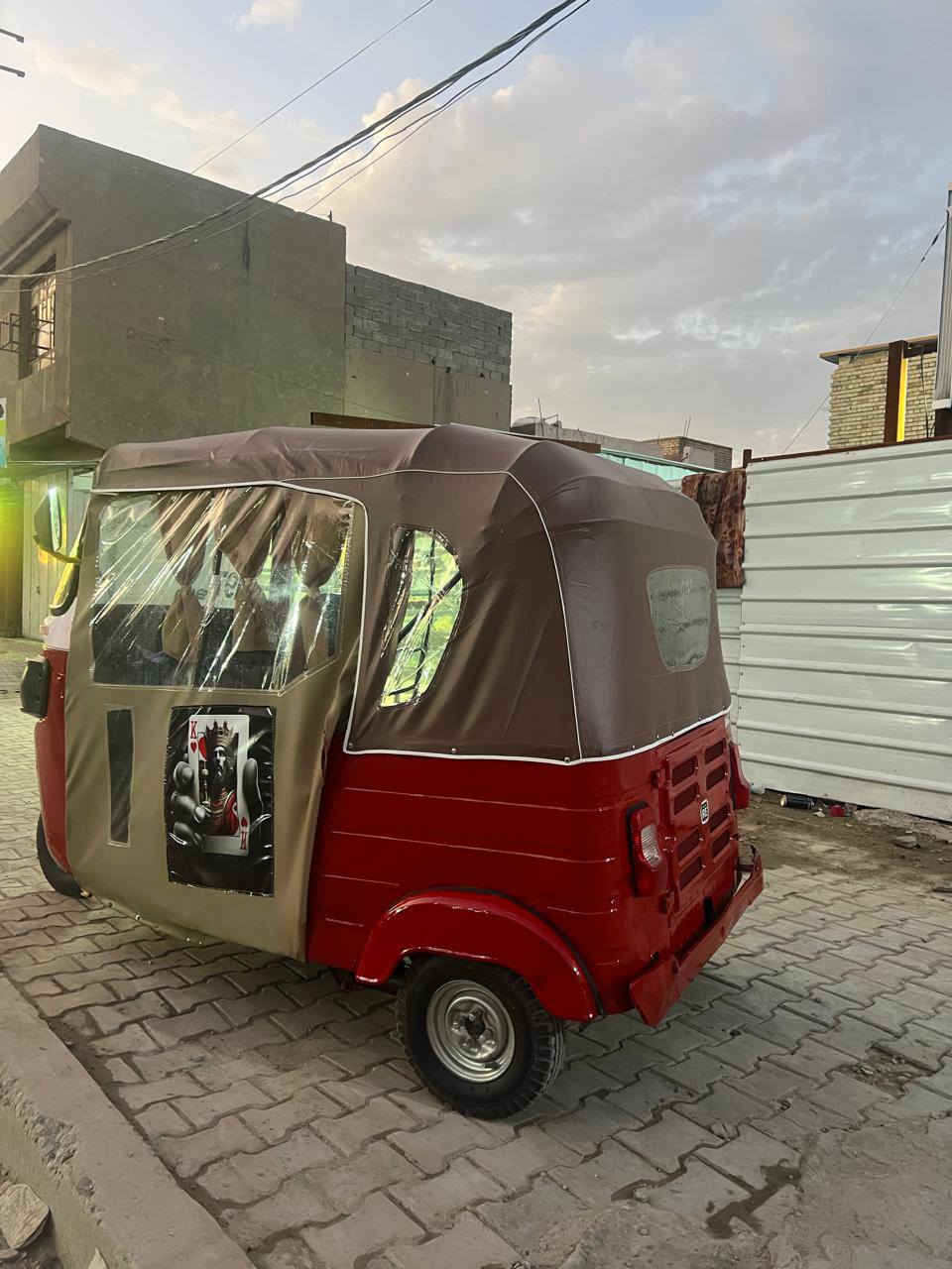 سلام عليكم تكتك للبيع موديل 18اوراق كامله ومكينه جديده مال 21تخم تاير جديد تكتك حلوه  خير من الله ما ذب عليهة ربع كامله علئ اربعه وعشرين حبايه كهربائيات كلهة كامله لسعر 3300 تره سعر كلش رخيص للستفسار اتصل علئ ***********بي واتساب
