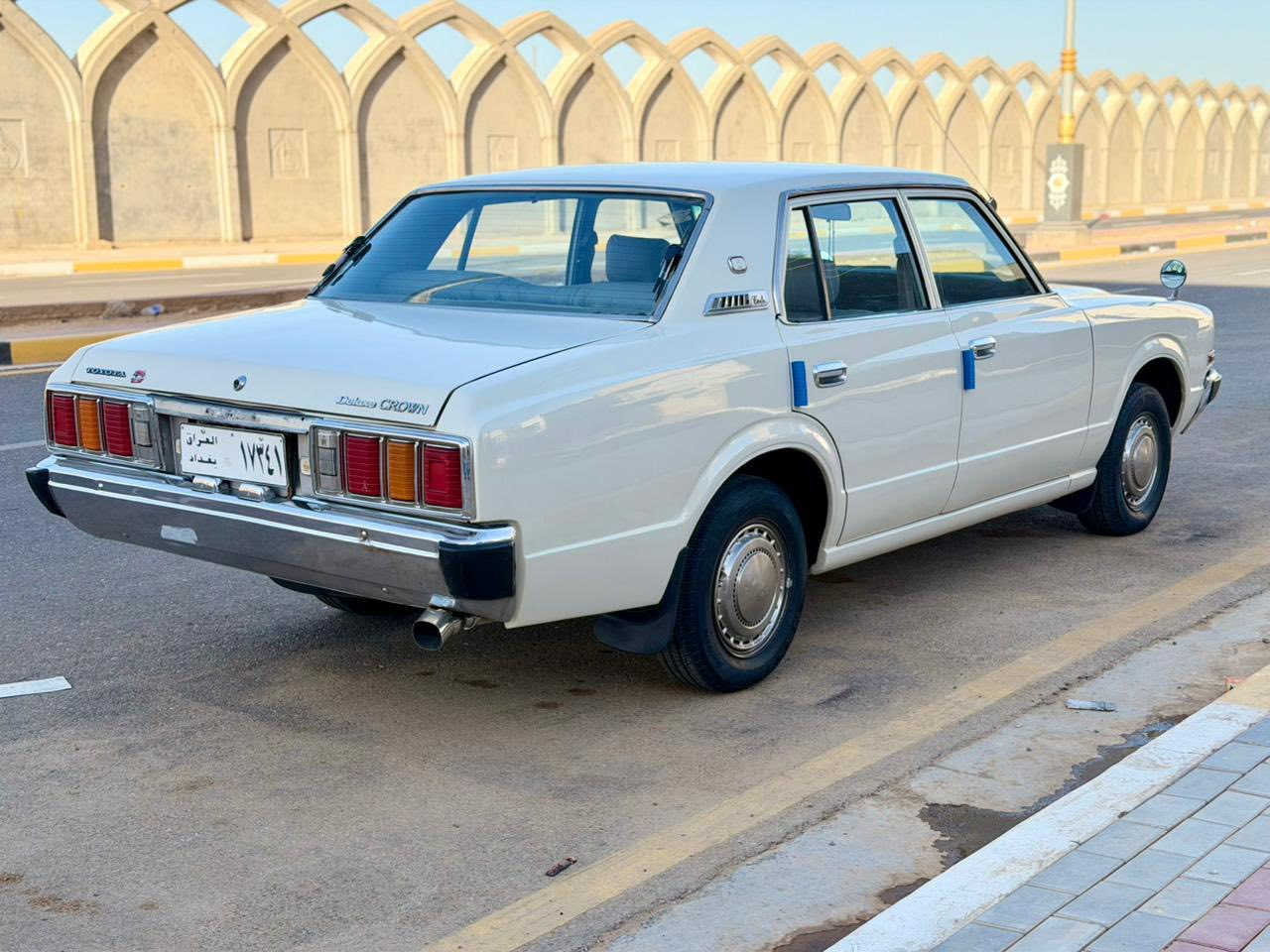 تيوتا كراون موديل 1978 السعر 68 قابل للتفاوض للأستفسار 
*********** 
السياره انتيكا رقم بغداد تحويل مباشر مكفوله من الضربه بيتا فقط صبغ درجه اولى كير مكينه حداديه كهربائيات كله جديد غرفة جلد شغل درجة اولى مكينه ونجي مكفوله السياره جاهزه للاخير مابيها اي نقص مكان السياره كربلاء المقدسة
