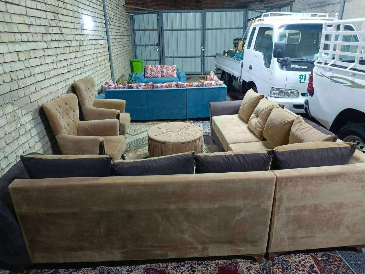 غراض لبيع المكان بغداد نهايه حي أور سبع قصور شارع ابو علي واتساب *********** اتصل واني بخدمتكم تره ماارد ع التعليقات الشراي يتصل
