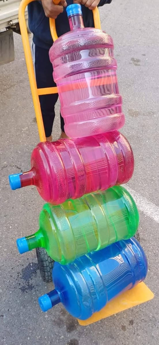 يسعدنا ان نقدم لكم خدمه توصيل #ماء_ارو خاصه بمجمع  بسمايه السكني
#الطلب والاستفسار.الاتصال على  الارقام التاليه شركة مياه المدينه  لخدمة توصيل ماء 💧RO

  (***********)
(***********)
