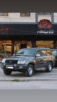 لاند كروزر • ٢٠٠٢ • V6