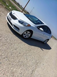 كيا فورتي 2016 العداد 65 ميل محرك 18 دوش كير 6نمر AT وارد امريكي بدون ...