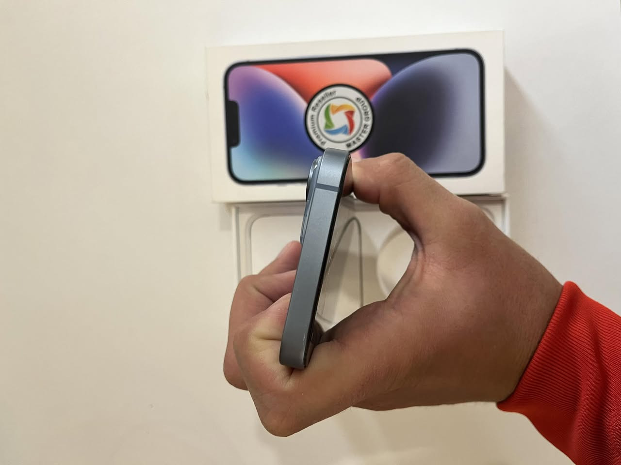 السلام عليكم ايفون 14 العادي ماستر شرق اوسط ذاكرة 128 بطارية 99 بعدة بلضمان للتاسع نظافة 100‎%‎ ب 600 الف مكاني بغداد ساحة النسور ***********
