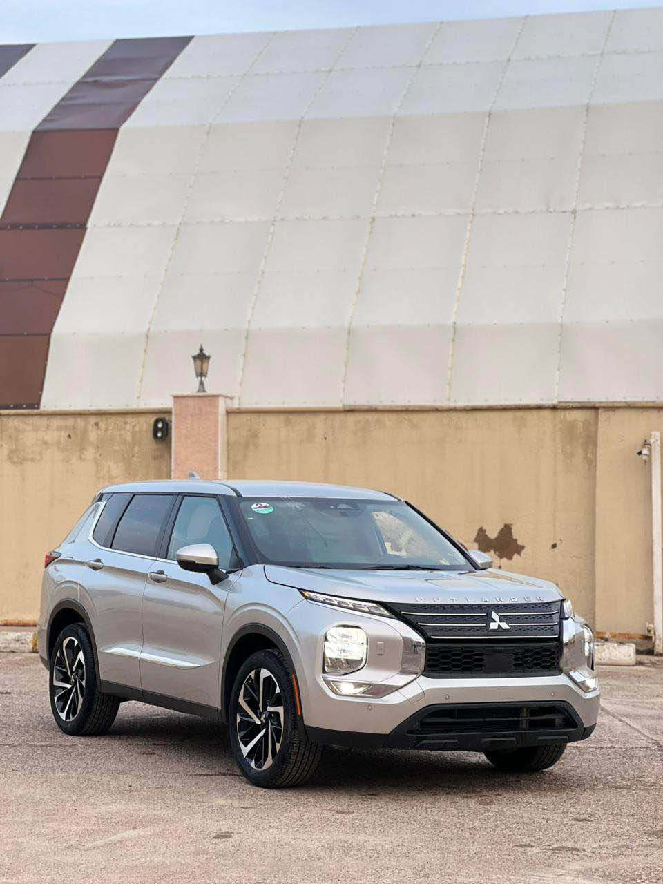 السلام عليكم ورحمة الله،،

للبيع 

اوتلاندر موديل (2024
صبغ: ربع بولند جاملغ و باب

مواصفات 

بصمة تشغيل 

ابواب بصمة

شاشة وتحكمات  

كامرة دوارة

رادات امامية وجانبية 

حساسات امامية وخلفية 

وباقي المواصفات عدّا البانوراما 

الشراي يتصل ويدلل

مكاني : عقره

السعر165 دهوك, العراق


**إذا كنت صاحب هذا الإعلان وتريد حذفه لأي سبب، رجاءا أرسل رسالة إلى الدعم الفني**