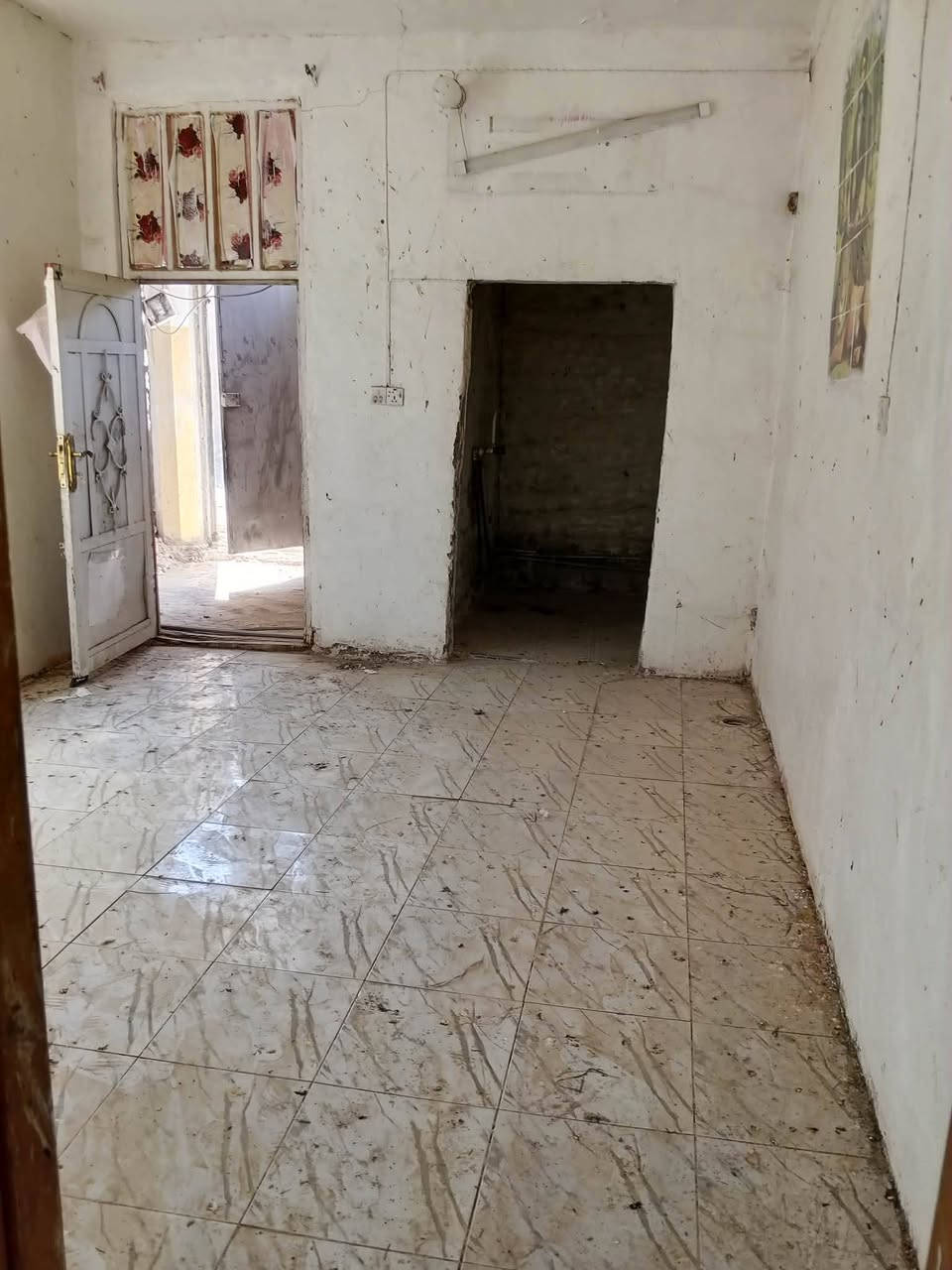 سلام عليكم 
مشتمل للبيع المساحه 75متر  نوع العقار زراعي 
العنوان: سنجار -عنانه قريب على الشارع العام 
السعر 15وبي مجال 
للاستفسار على هذا الرقم ***********
