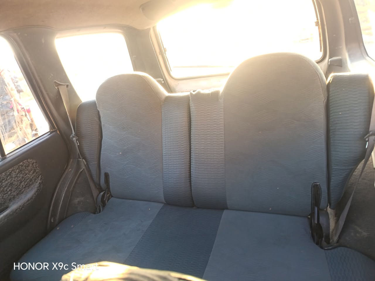 السلام عليكم 
كيا سبورتج موديل 98 سياره نضيفه
محرك مفتوح رقم بغداد بسمي مكان الديوانيه عفك
السعر 52
الرقم/***********
