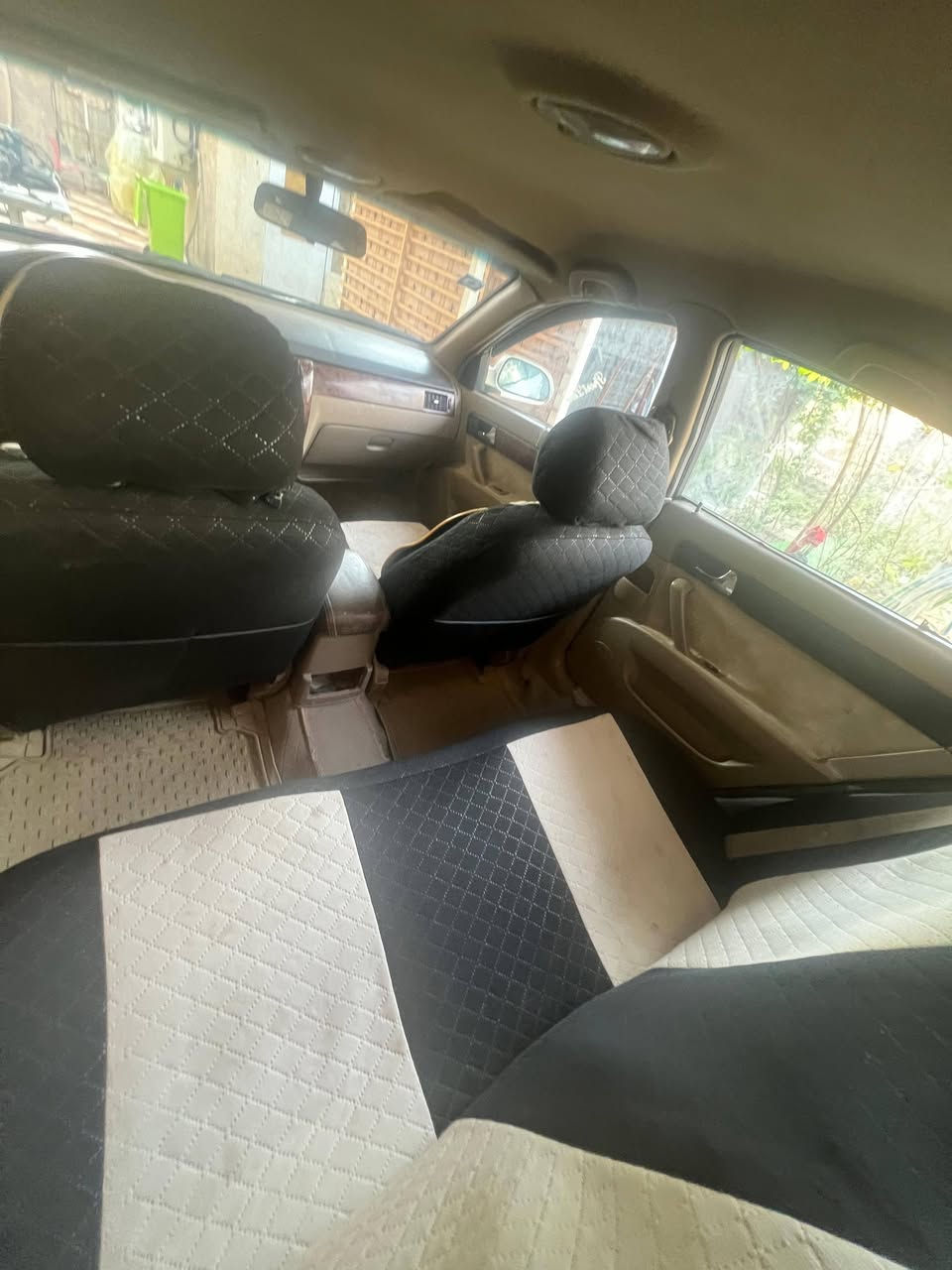 السلام عليكم اوبتره مديل 11 سياره طايحه عليه سقيفه اذت فقط شوي من التكم ونصبغت عام للجماليه سياره مكينه كير تبريد ما عده الحداديه تريد تبديل يطيح من سعر سياره السياره موجوده بل بصره راعيه كوت سياره حلوه ومال تكسي سعره 53 رقم التلفون ***********
