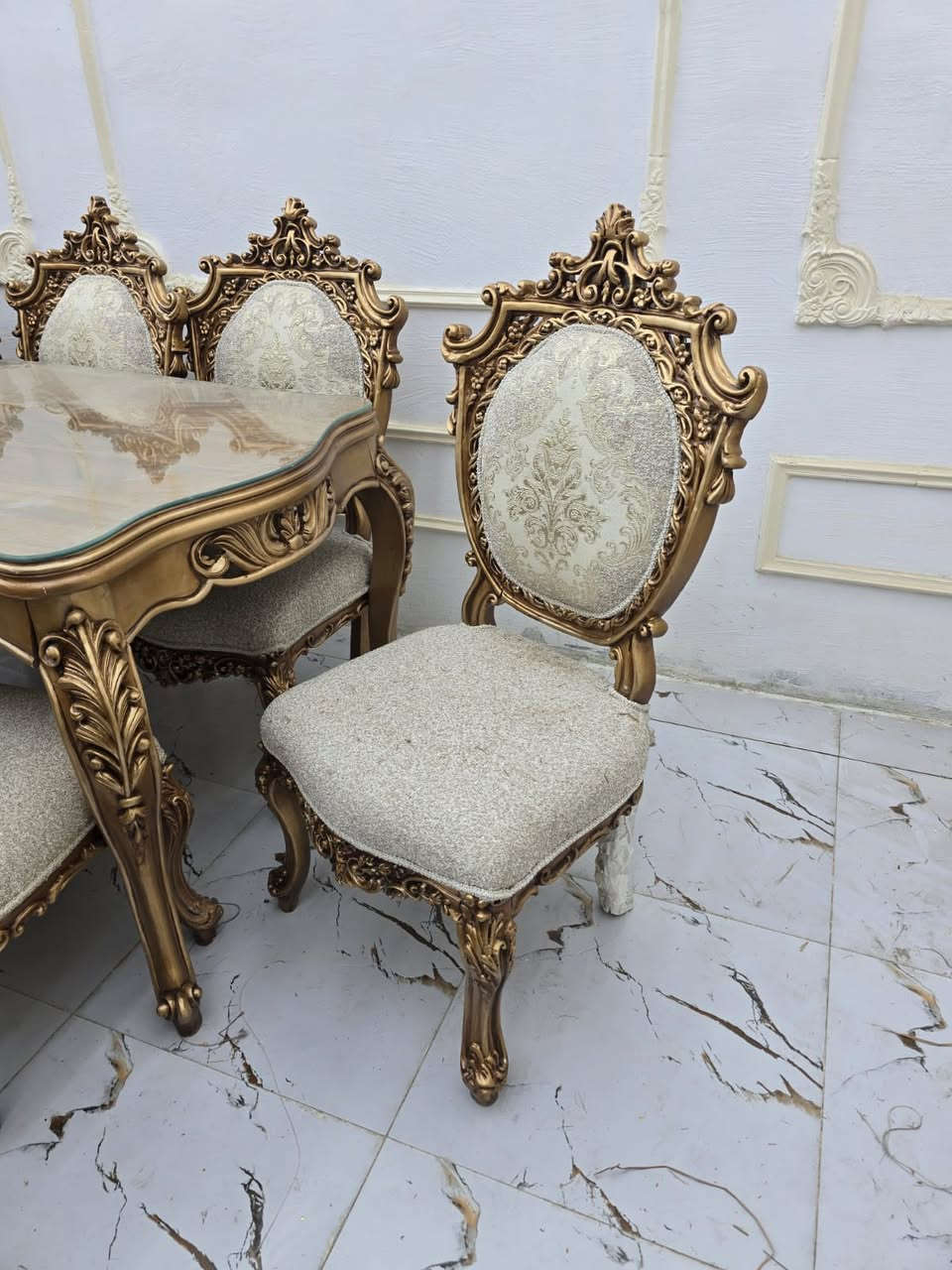 ✨ وصل حديثاً إلى مركز سمايل التسويقي ✨

طقم سفرة فاخر صناعة مصرية 
مصنوع من خشب الزان الأصلي
حفر يدوي متقن بتفاصيل ملكية أنيقة 
تشطيب راقٍ يضيف لمسة فخامة لبيتكم

جودة عالية • تصميم كلاسيكي فاخر • تفاصيل دقيقة

البيع نقداً وبالتقسيط المريح

📞 للحجز والاستفسار راسلونا عبر الصفحة
أو تواصلوا مباشرة عبر الواتساب

📍 مركز سمايل التسويقي
بلد – شارع الفرات
مجاور معمل مياه ريتاج.


**إذا كنت صاحب هذا الإعلان وتريد حذفه لأي سبب، رجاءا أرسل رسالة إلى الدعم الفني**