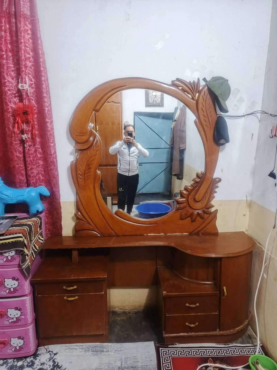 غرفه للبيع ب 300 ‏‪***********‬‏
