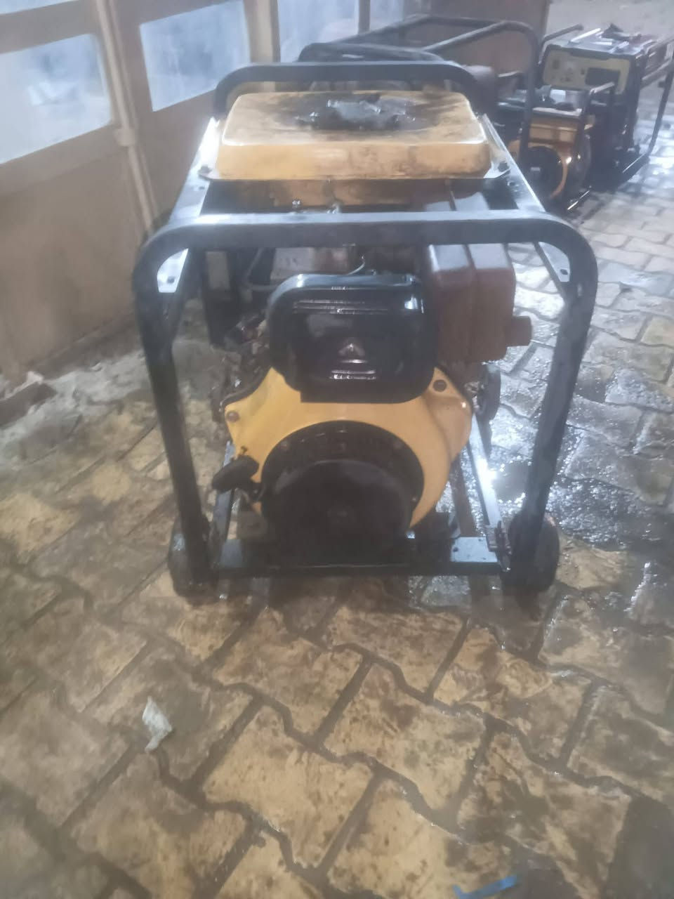 مولد كاما 5 كيڤي كهرباء فقط باب اول بلادي سعر 250 الف عنوان الرمادي
اتصال فقط ***********
