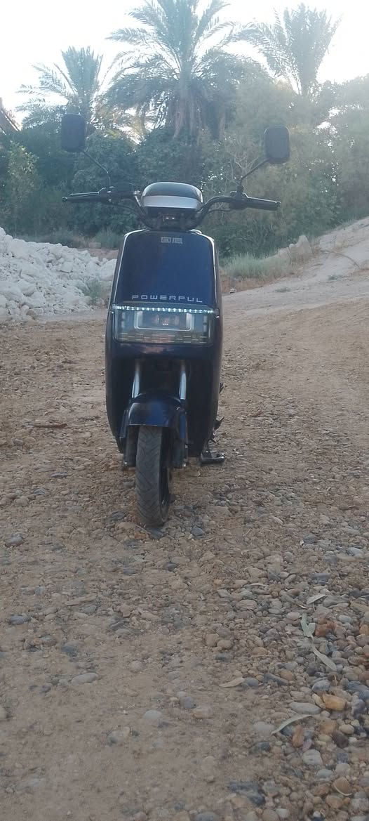 ماطور شحن للبيع مستخدم قليل مواصفاته
1ـ بطاريات جديدة ما مدله شراكه 

2ـ بريك قواي 

3ـتايرات انضاف جدد شراكه 

4ـلايت قوي +ال صعده نشط وما يقف 

سعراه 500 نقد وبيه مجال واقصاد 600وبيه مجال 
شراي ***********
