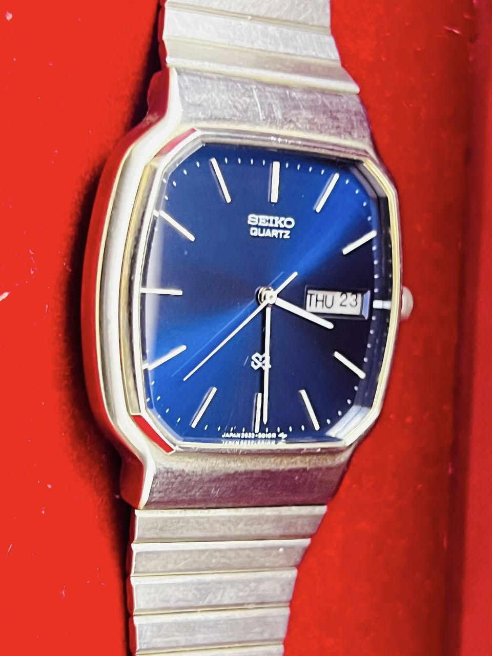 بسم الله الرحمن الرحيم 
#ترقبوو غدآ مزادنا على منصة الفيسبوك على هاذا الحساب 
نسوف نعرضكم بعض القطع النادره والثمينه 
نعرضلكم ساعات ثقيله.متوسطه. خفيفه

المزاد سوف يبدا ساعه 11ليله

الاعتماد ارسل رقمك وعنوانك على الخاص او على رقم الهاتف ***********

أمين هيثم الخضري للساعات 
@إشارة

#rolexwatches
