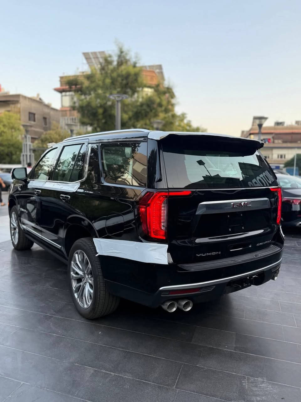 السلام عليكم للبيع او مراوس
دخول جديد زيرررررو 

‏(GMC DENAL) استلام شركة 

🔥2️⃣0️⃣2️⃣4️⃣🔥

‏ GMC VIP  كشنات منفصل رئاسي

وكالة المنصور ضمان 5 سنوات 

النوع : GMC دينالي 

العداد : 0️⃣0️⃣ (زيرووووو) 

اللون : اسود

حجم المحرك : 6.2 لتر

عدد الاسطوانات : 8 سلندر

القوة الحصانيه : 420 حصان

الكير بوكس : 10 سرعات

فل مواصفات 

🔥نظام هيدروليك ( جكات )

🔥دخول ذكي للسياره ( بصمة )

🔥شاشات خلفية

🔥دفع رباعي دبل

🔥دوسات كهرباء

🔥شاشه اماميه كبيره

🔥شاشات عدد 2 خلفيات

كامرات 360 درجه

🔥كامرا خلفيه بالمرايه

 بانوراما طكتين

🔥شاحن واير ليس

🔥كشنات جلد

🔥كشنات كهرباء

🔥كشنات خلفي منفصل

🔥رادار تحديد مسار

🔥رادارات جانبيه

🔥رادار امامي

🔥ثلاث قطع تبريد

🔥هيترات بالكشنات تدفئه تبريد امامي خلفي

🔥دوسات كهرباء تفتح ويا الباب

🔥بصمه + بصمة ابوب 4

🔥صندوك كهرباء

🔥فورويل 4x4

🔥هند بريك بصمه

🔥استيرن كهرباء

🔥اتو ستوب

🔥حساسات خلفي امامي

🔥كشافات

🔥لايتات لد + فول زنون

🔥بكلايت لد خلفي

🔥كشنات الخلفيه كهرباء

🔥سبعه راكب

🔥داتو شو

🔥هيتر بالاستيرن

🔥فول تحكم ستيرن

للاستفسار
رقم موبايل *********** يوجد واتساب
